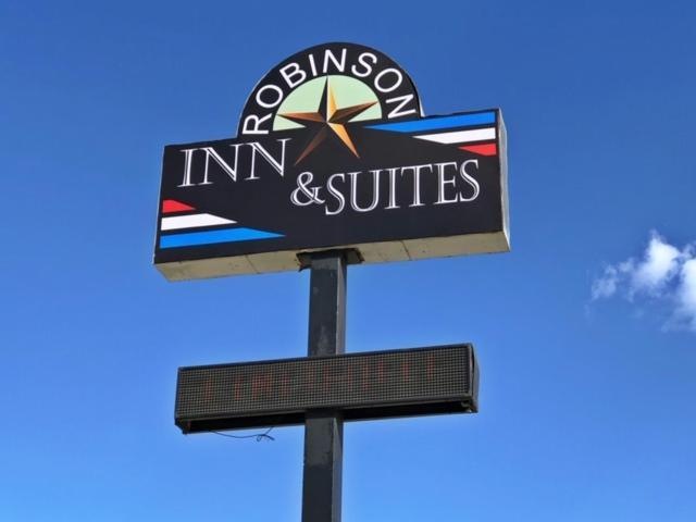 Robinson Inn And Suites Exterior photo